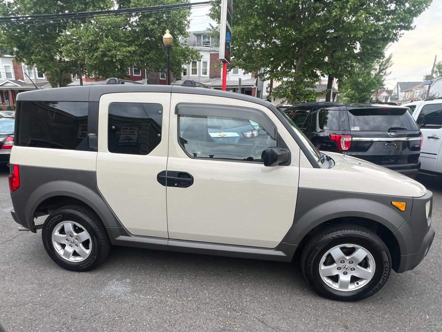 2005 Beige /Gray Honda Element EX 4WD 4-spd AT (5J6YH286X5L) with an 2.4L L4 DOHC 16V engine, 4 Speed Automatic Overdrive transmission, located at 1018 Brunswick Ave, Trenton, NJ, 08638, (609) 989-0900, 40.240086, -74.748085 - Wow, This Element is Super Clean and runs like new! An absolute must see and drive to appreciate this rare Honda!! - Photo#1